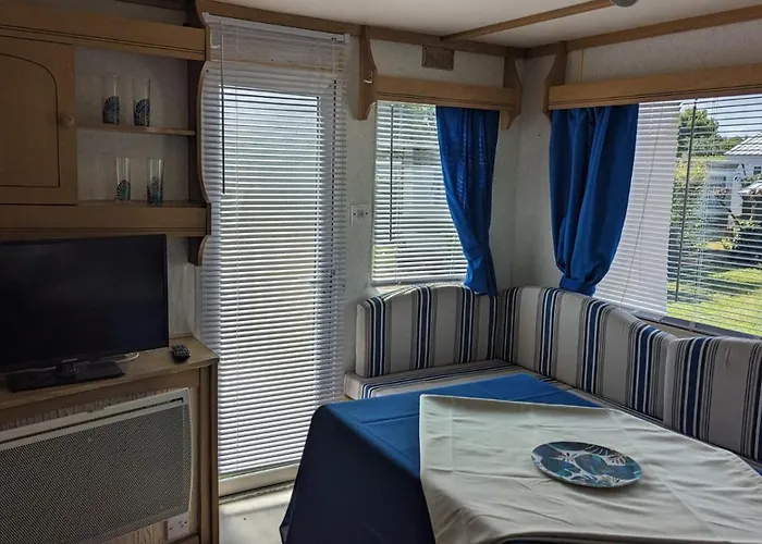 Mobil Home Avec Terrasse Camping Du Gouffre Numero 88 Plougrescant